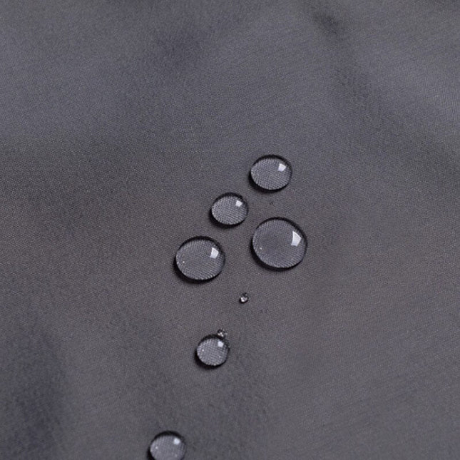 Einfarbiger Duschvorhang in Dunkelgrau