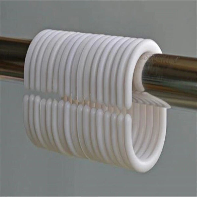 Duschvorhang mit buntem Hahn Motiv