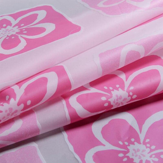 Duschvorhang mit rosa Blumenmuster