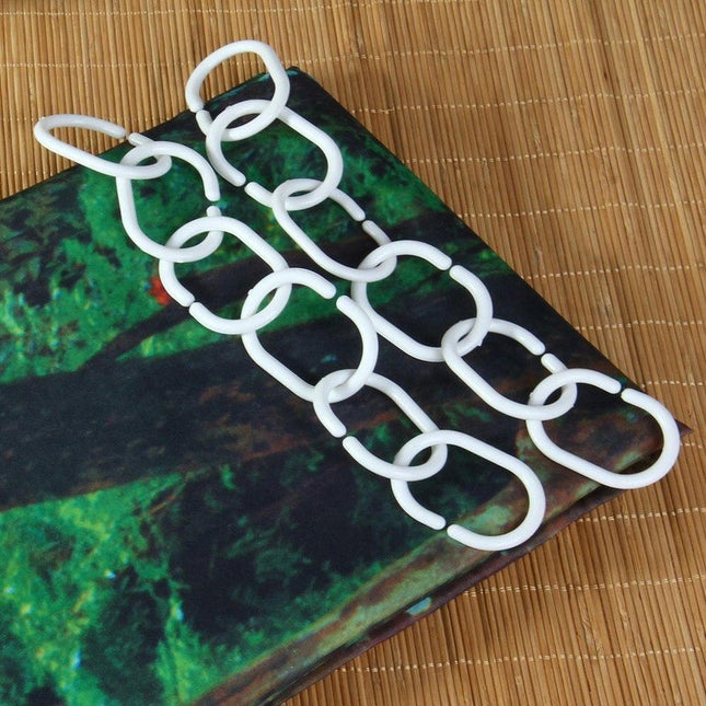 Duschvorhang mit Wasserfall im Wald