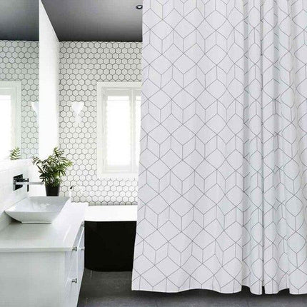 Weißer Duschvorhang mit geometrischem Würfelmuster